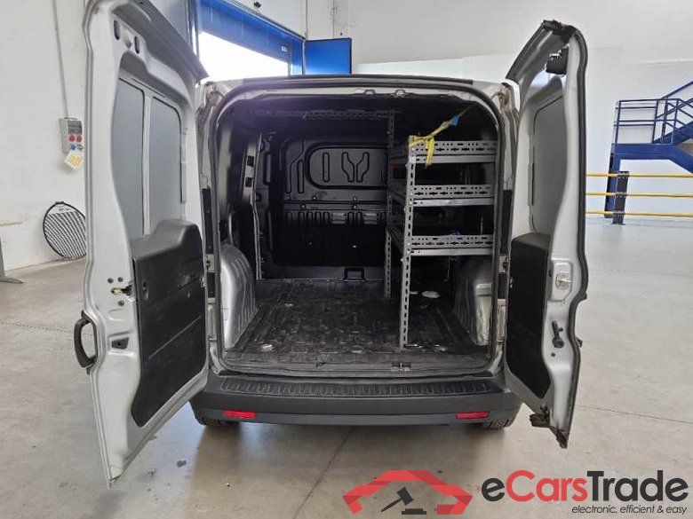 FIAT DOBLÒ CARGO / 2014 / 4P / VETT. FURGONATA CH1 LOUNGE 1.6 MJET 120CV E6D-F SeS #5