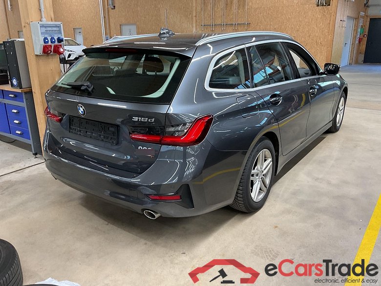 BMW 3er 318d Touring Sport Line 5d 110kW #2