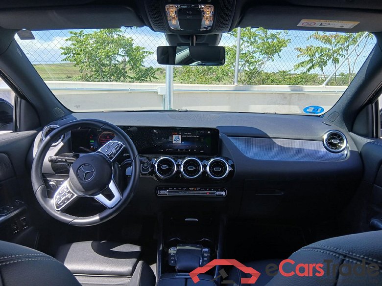 MERCEDES-BENZ GLA / 2020 / 5P / todoterreno GLA 250 e #3