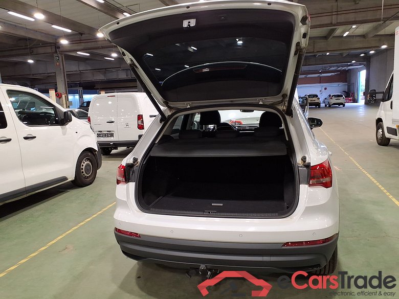 AUDI Q3 1.5 35 TFSI S TRONIC BUS. ED. ATTRACTION #3