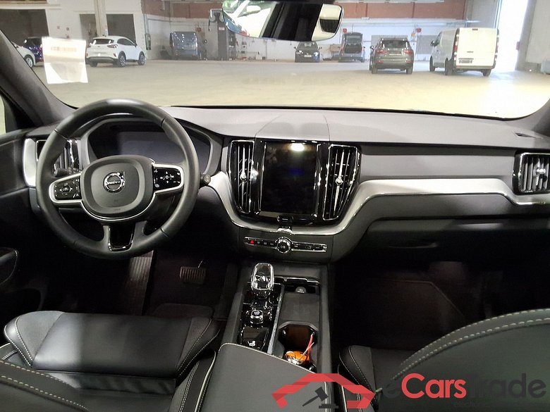 VOLVO XC60 2.0 T6 PHEV PLUS BLACK EDITION AUTO 4WD #6