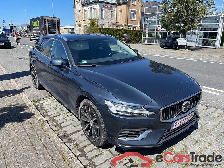VOLVO V60 2.0 T6 AWD PHEV Core Bright #3