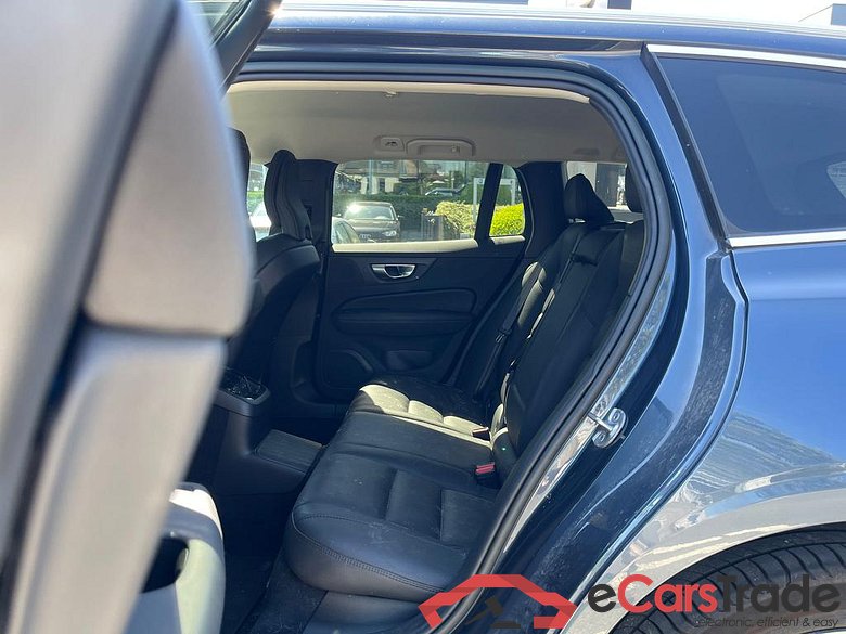 VOLVO V60 2.0 T6 AWD PHEV Core Bright #5