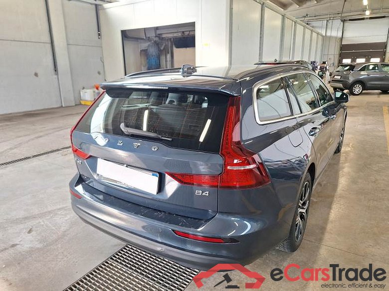 VOLVO V60 / 2019 / 5P / STATION WAGON B4 D AUTOM.CORE #2