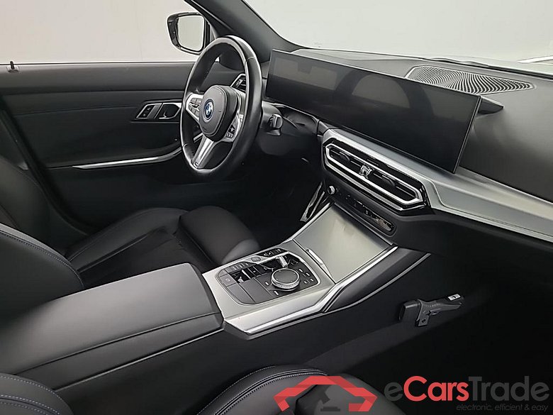 BMW 3 Serie Sedan 320e 4D 150kW #6