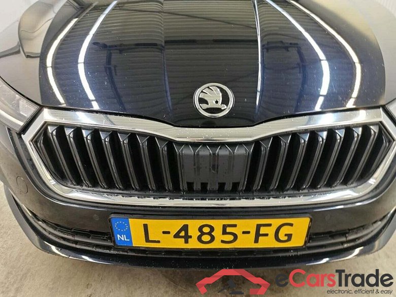 SKODA Octavia Combi 1.0 TSI Bns Edition #4