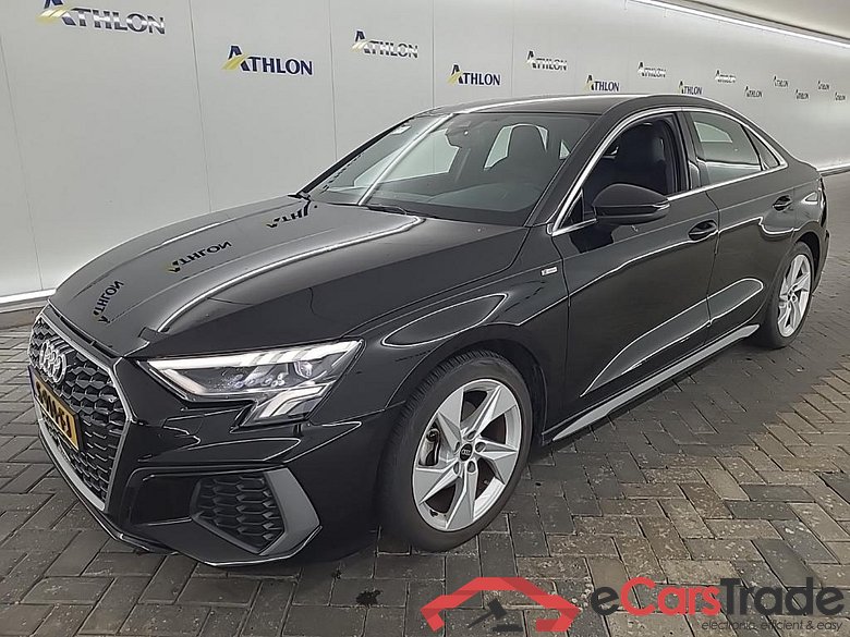 AUDI A3 Limousine 35 TFSI S tronic S edition 4D 110kW