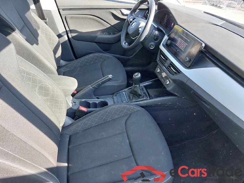 SKODA Scala / 2019 / 5P / berlina con portón 1.0 TSI 81KW (110 CV) Ambition (AC2) #6