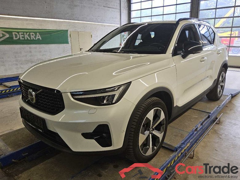 Volvo XC40 (2017->) DE - SUV5 B4 2WD EU6d, Plus Dark, (Facelift) 2022 - 2024 #1