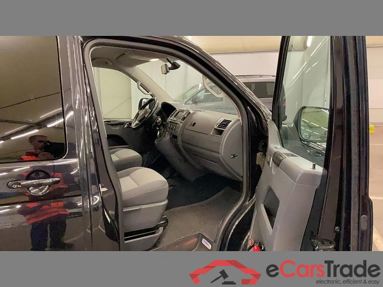 VOLKSWAGEN Transporter T5 Caravelle Swb Dsl Transporter 2.0 CR TDi Comfortline DSG #5