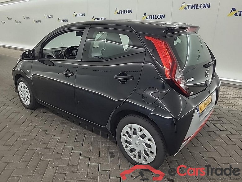 TOYOTA Aygo 1.0 VVT-i x-play 5D 53kW #4