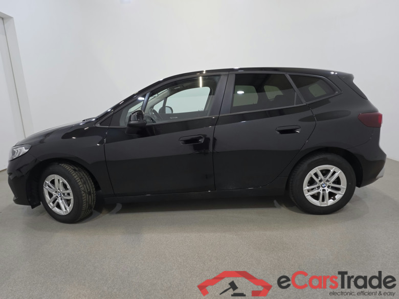 BMW 218d Active Tourer Aut. LED Navi KeylessGo Camera Klima PDC ... #2