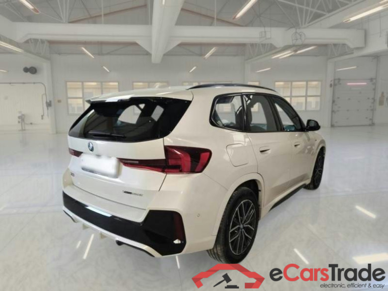 BMW X1 / 2022 / 5P / SUV XDRIVE 25E MSPORT DCT #2