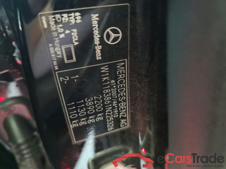 MERCEDES-BENZ CLA-klasse 118 kW #3