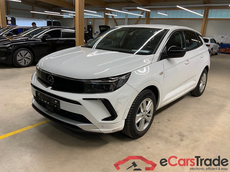 Grandland Elegance 1.5 96KW AT8 6E