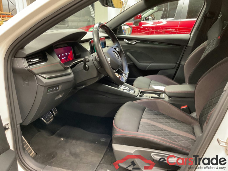 Octavia Combi RS 2.0 TDI 147KW AT7 E6d #4