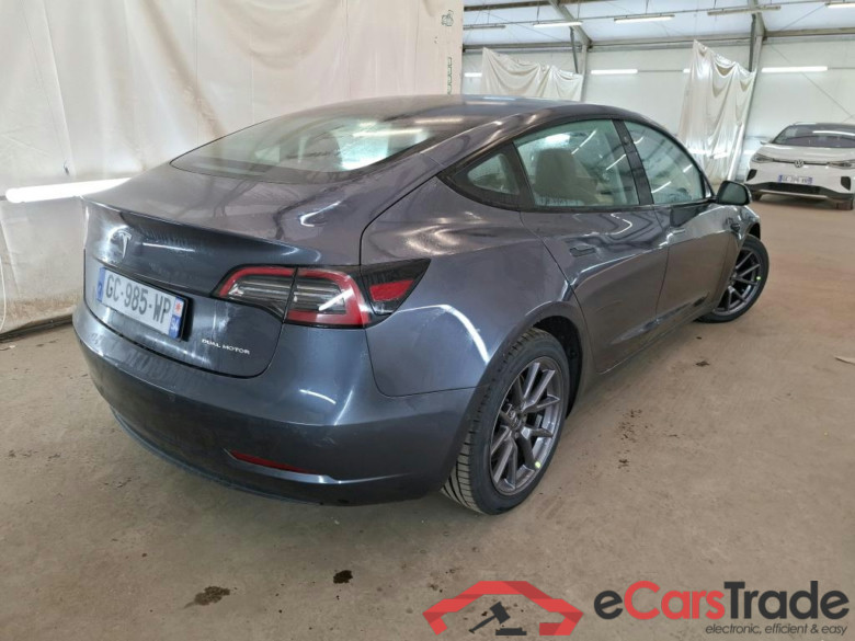 TESLA Model 3 / 2018 / 4P / Berline Grande Autonomie Dual Motor AWD #4