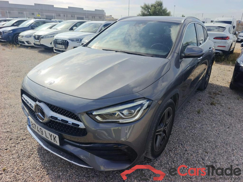 MERCEDES-BENZ GLA / 2020 / 5P / todoterreno GLA 200 D #1