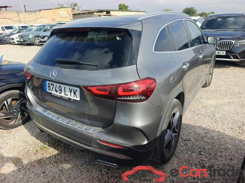 MERCEDES-BENZ GLA / 2020 / 5P / todoterreno GLA 200 D #2