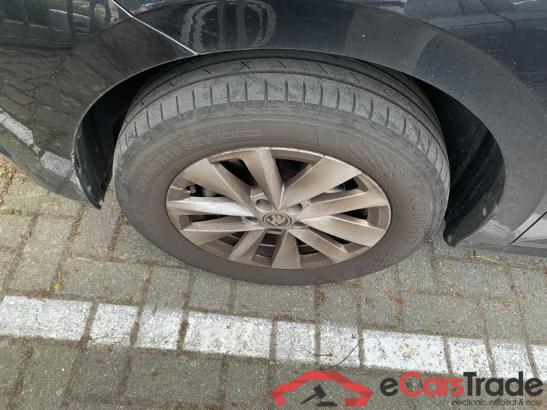 SKODA Kamiq 1.0 TSI Limited Family Plus Edition #5