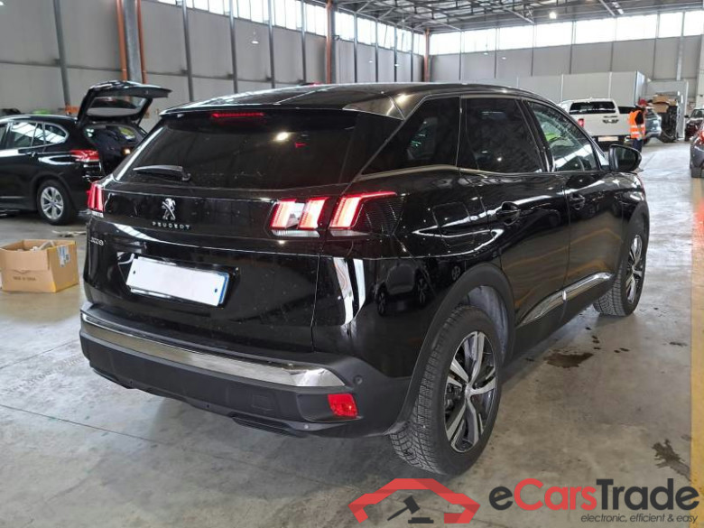 PEUGEOT 3008 / 2020 / 5P / SUV BLUEHDI 130 EAT8 SeS ALLURE #2