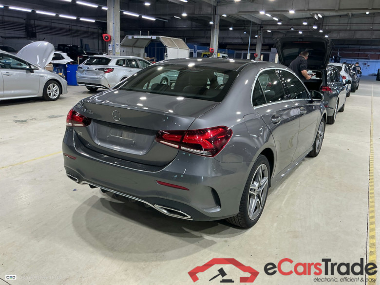 MERCEDES-BENZ A-Klasse 1.3 A 250 E DCT #4