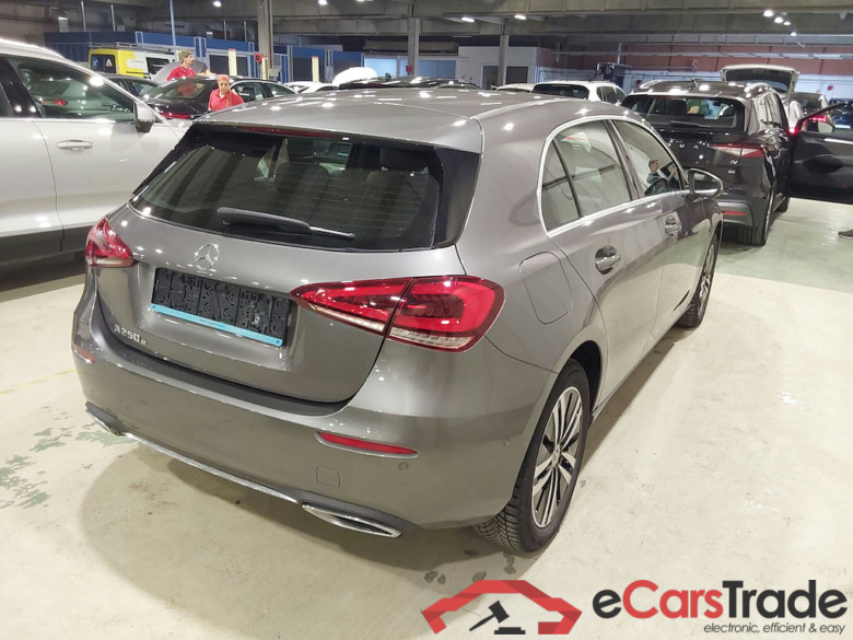 MERCEDES-BENZ CLASS A (W177) A 250 e PHEV Business Solution #4