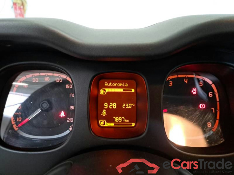 FIAT PANDA / 2011 / 5P / BERLINA 1.0 70CV SeS HYBRID CITY LIFE #4