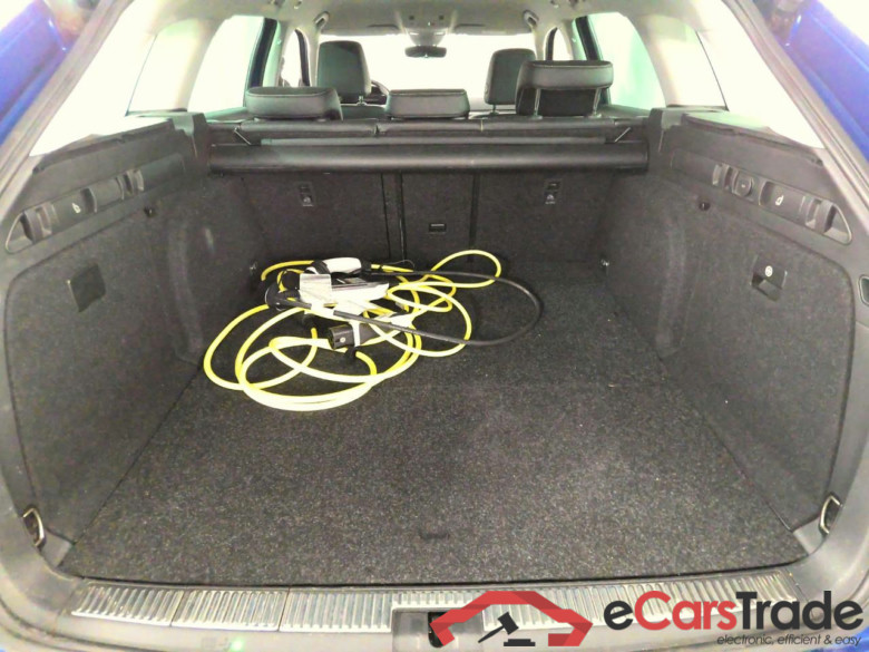 Sup.Co.TSI PHEV 218 Style Aut #6