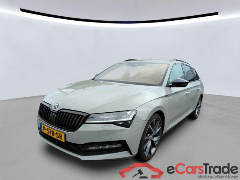 SKODA Superb Combi 110 kW #1