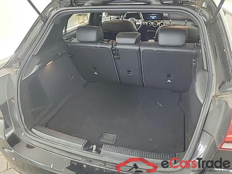 MERCEDES-BENZ A-klasse A 180 7G-DCT Business Solution 5D 100kW #5