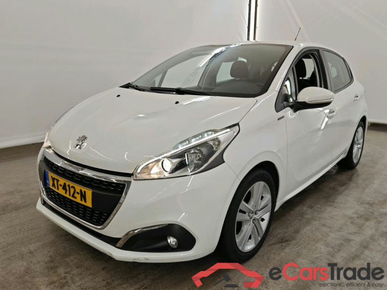 Peugeot 208 Signature 1.2 PureTech 82 5d #1