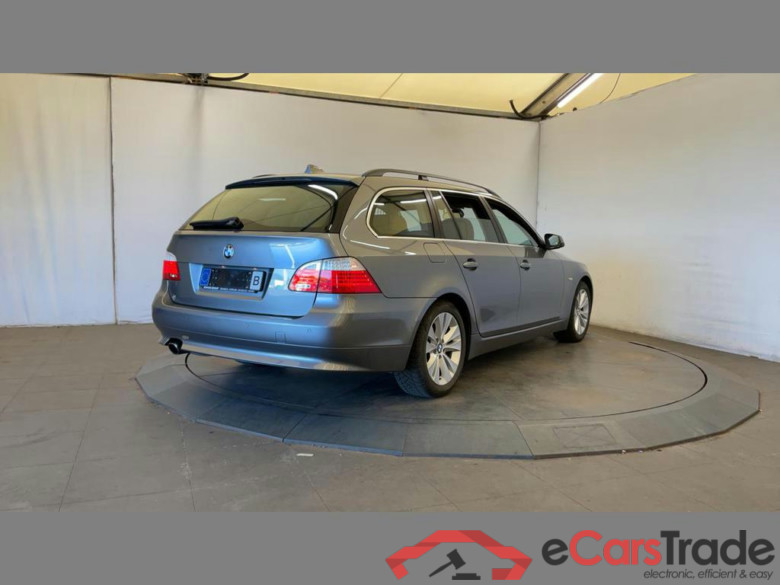 BMW 5 SW Dsl (E61) Touring 520 dA #4