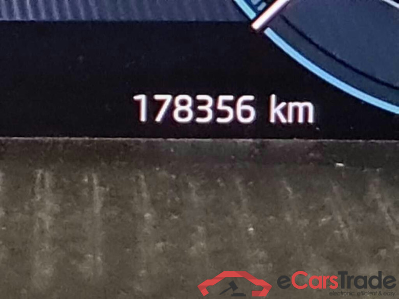 SKODA Octavia Combi 1.0 TSI Bns Edition #4