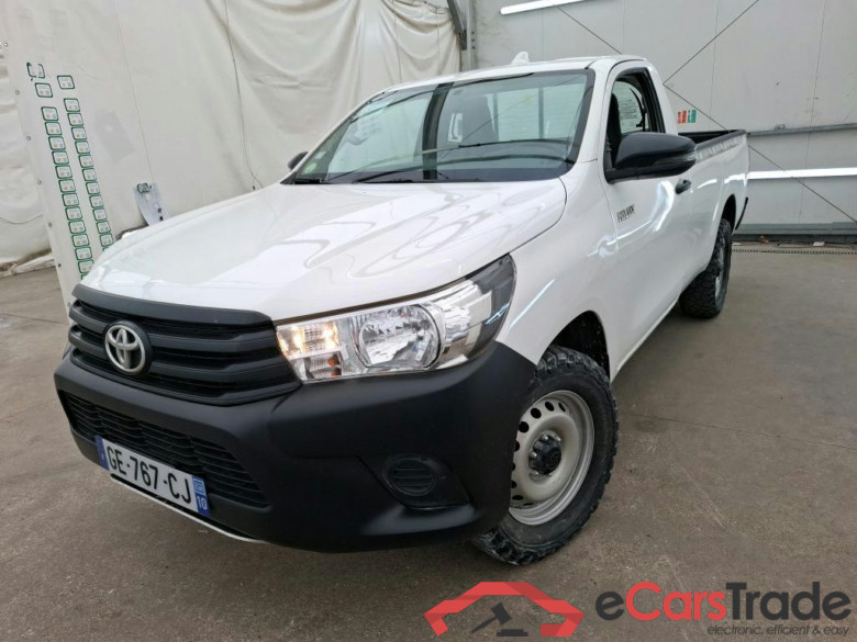TOYOTA Hilux SC / 2020 / 2P / Pick-up 2.4 D-4D SIMPLE CAB LeCap 4WD #1