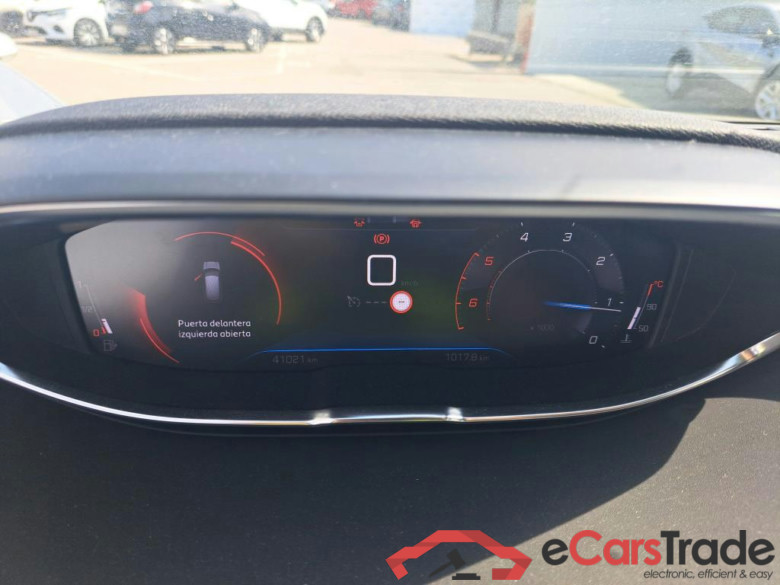 PEUGEOT 3008 / 2020 / 5P / todoterreno 1.5 BlueHDi 96kW (130CV) S&S Active Pack (CM2) #4