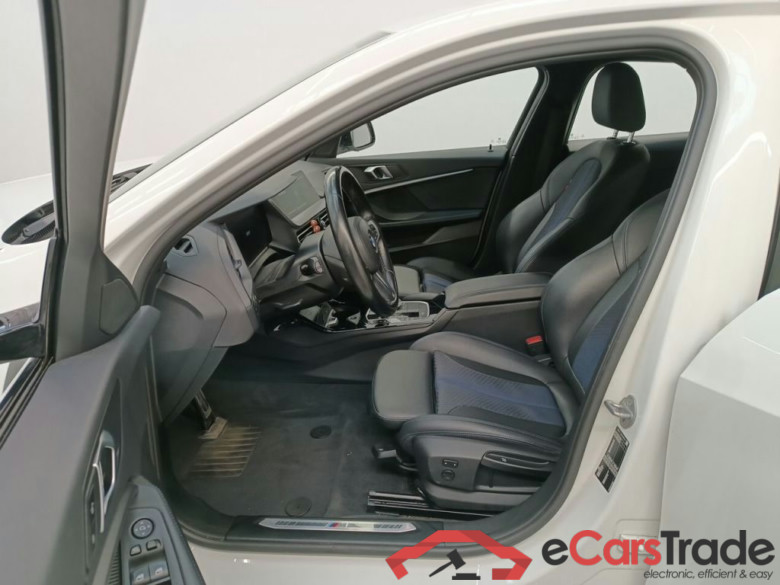 BMW 1 HATCH DIESEL - 2019 118 dA 150hp (EU6AP) 5d #3