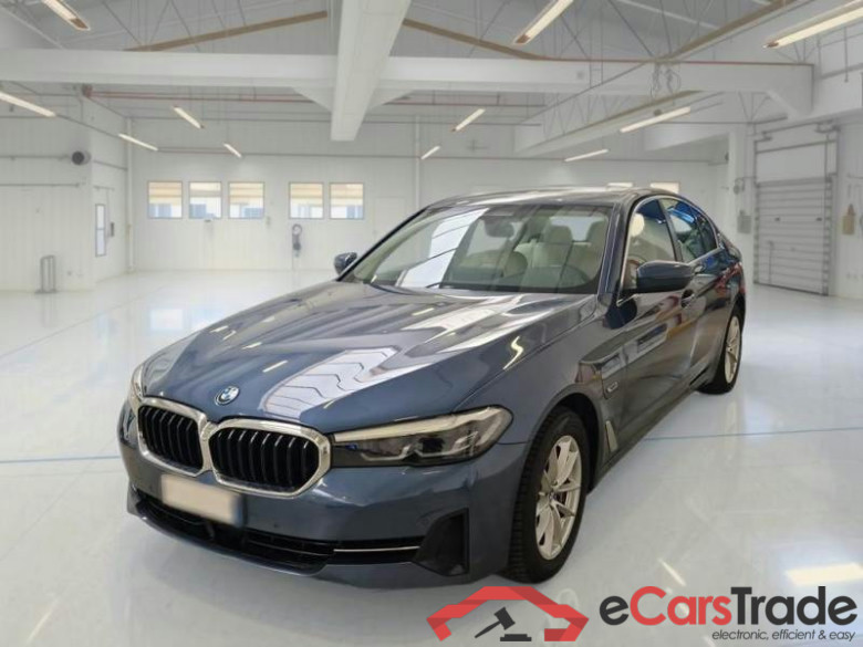 BMW SERIE 5 / 2020 / 4P / BERLINA 530E XDRIVE BUSINESS AUTO #1