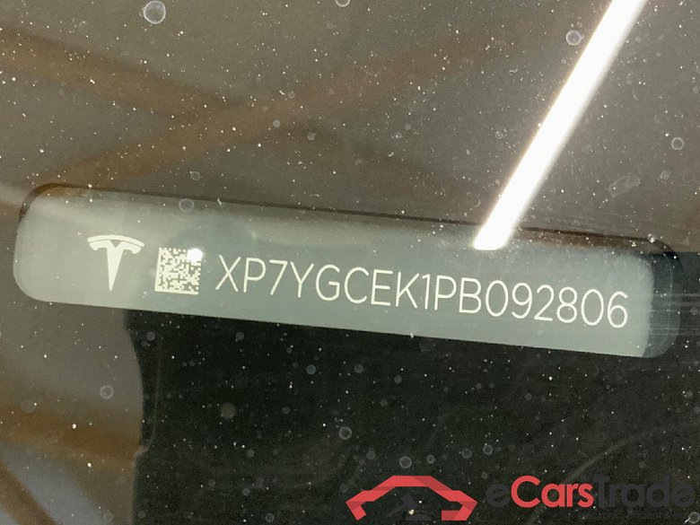 TESLA Model Y Long Range Dual Motor AWD 5d 378kW #5