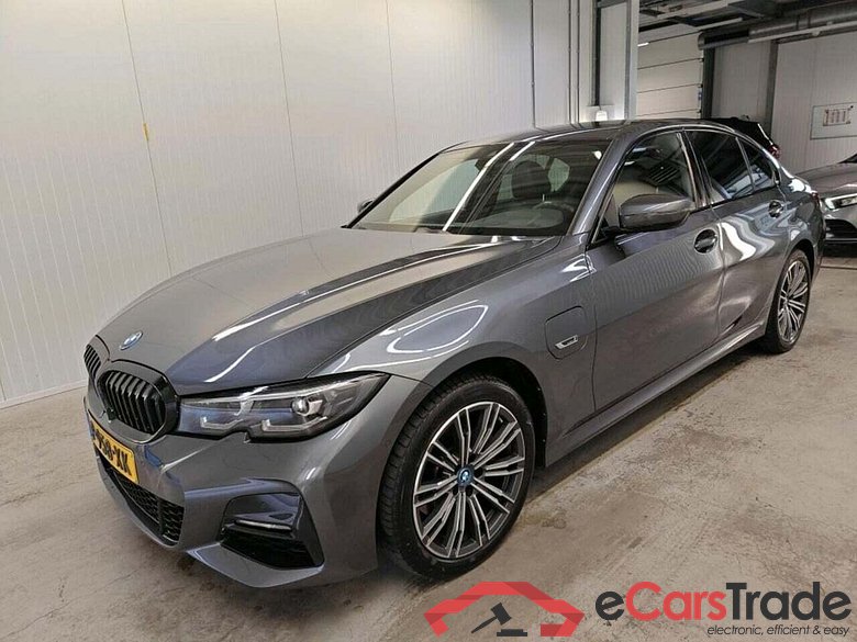 BMW 3-serie 320e Bns Ed. Pl.