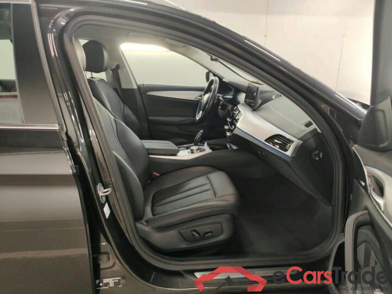 BMW 5 Reeks Touring 5 Reeks Touring 530e Auto (PHEV) 215kW/292pk  5D/P Auto-8 #6