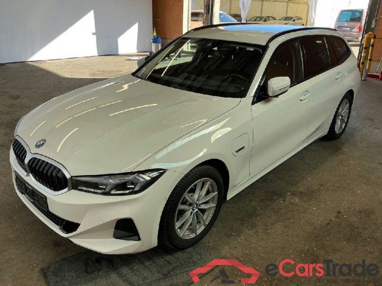 BMW 3er 320e Touring Aut. 5d 120kW #1