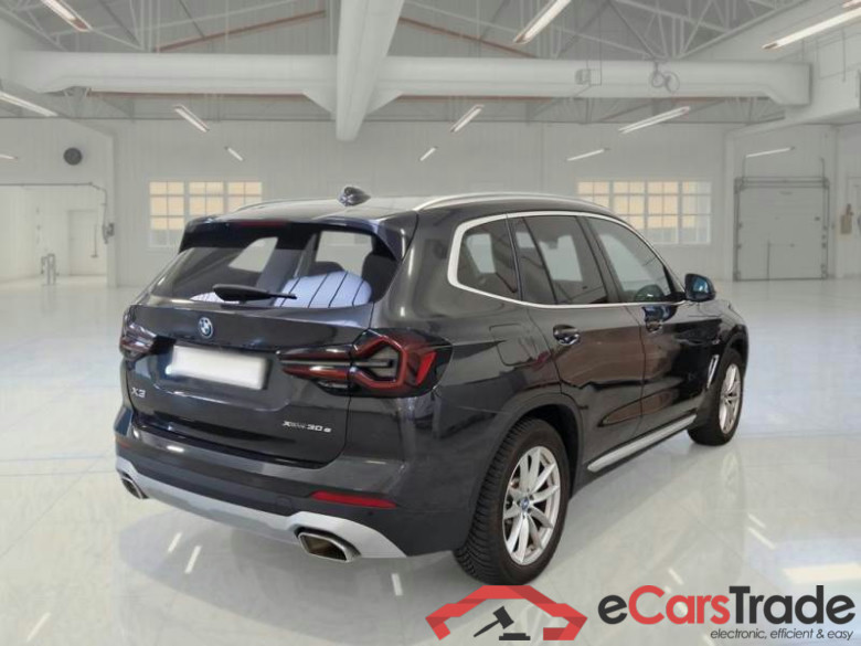 BMW X3 / 2021 / 5P / SUV XDRIVE 30E #2