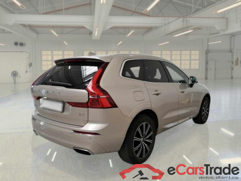 VOLVO XC60 / 2017 / 5P / SUV B4 D AWD GEARTR. INSCRIPTION #2