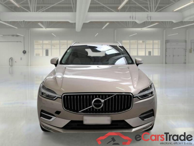 VOLVO XC60 / 2017 / 5P / SUV B4 D AWD GEARTR. INSCRIPTION #6