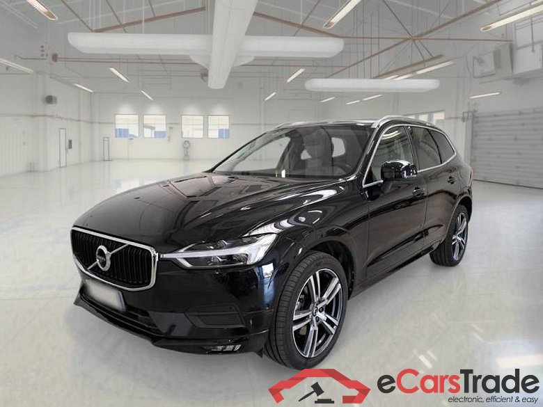 VOLVO XC60 / 2017 / 5P / SUV D4 GEARTR. MOMENTUM PRO