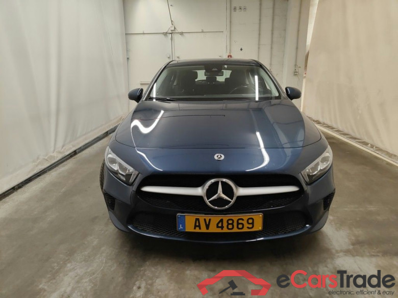 MERCEDES CLASSE A DIESEL (W177) A 180 d 116 Business Solution Essential 5d #5