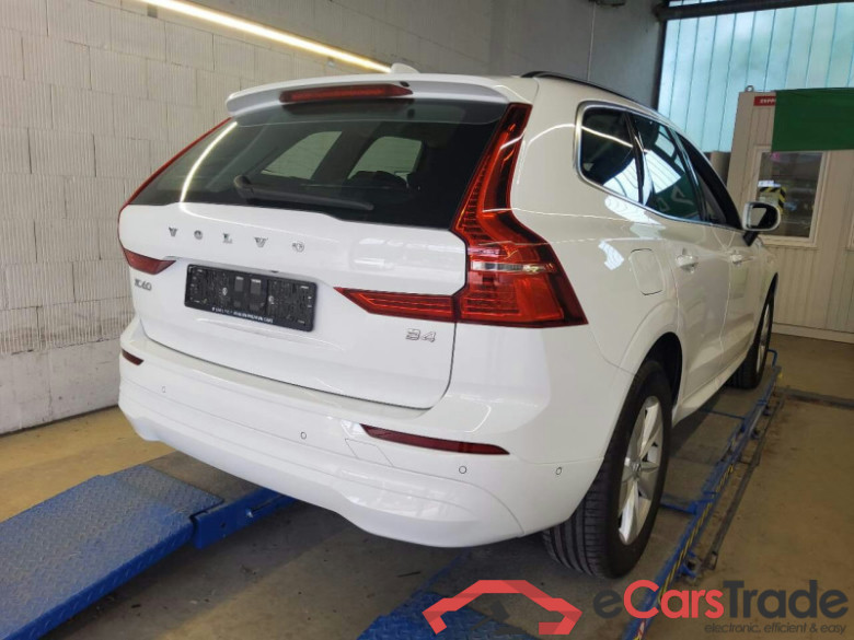 Volvo XC60 (03.2017->) DE - SUV5 B4 (Benzin) 2WD EU6d, Momentum Pro Mild-Hybrid, (Facelift) 2021 - 2022 #3