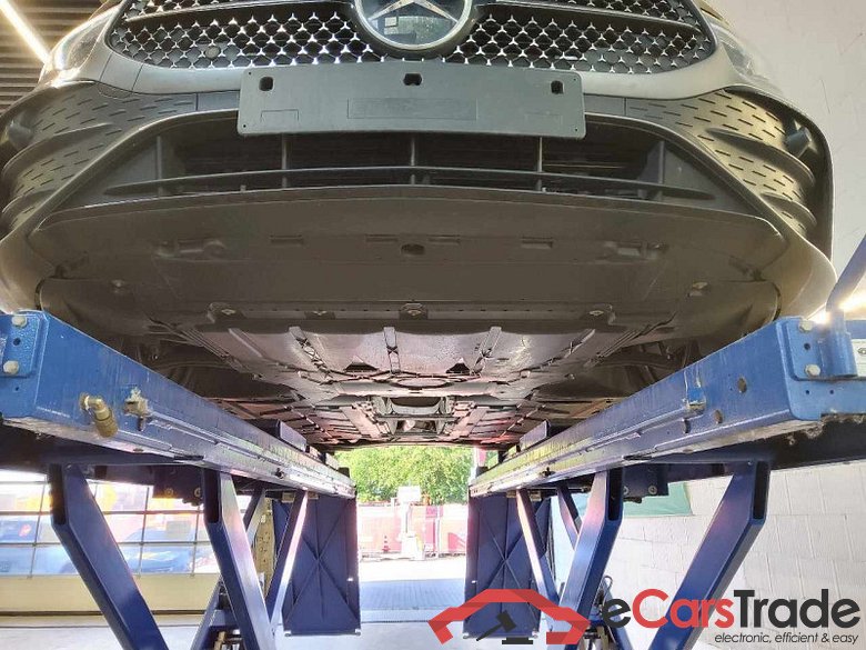 Mercedes-Benz A Limousine (BM 177)(08.2018->) DE - Lim4 A 200 EU6d, AMG Line, (Facelift) 2022 - 2024 #5