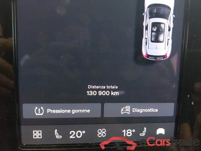 VOLVO XC40 / 2021 / 5P / SUV B3 AUTOMATICO CORE #4